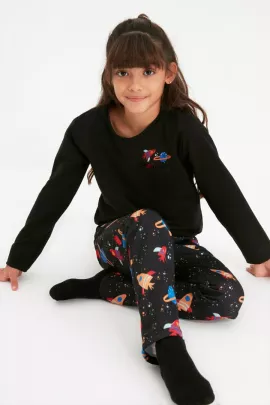 Пижама TRENDYOLKIDS, Цвет: Черный, Размер: 4-5 лет, изображение 2