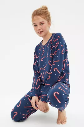 Пижамный комплект TRENDYOLMILLA, Цвет: Темно-синий, Размер: S