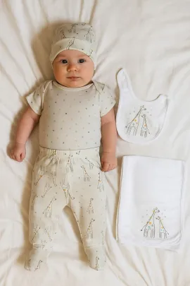 Комплект для малышей с рисунком 2 жирафов, 5 предметов NewBaby, Цвет: Белый, Размер: 0-1 мес.