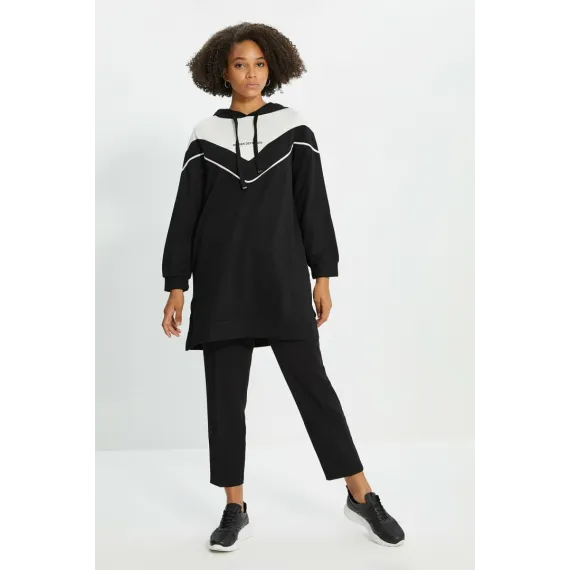 Свитшот TRENDYOL MODEST, Цвет: Черный, Размер: M