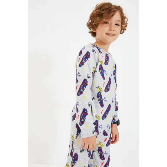 Oglanlar üçin pižama TRENDYOLKIDS, Reňk: Çal, Ölçeg: 5-6 ýaş, 2 image