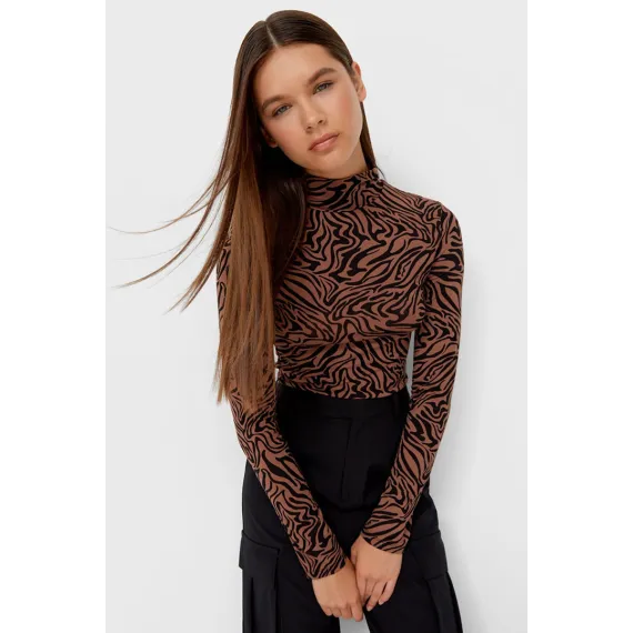 Футболка Stradivarius, Цвет: Коричневый, Размер: XS