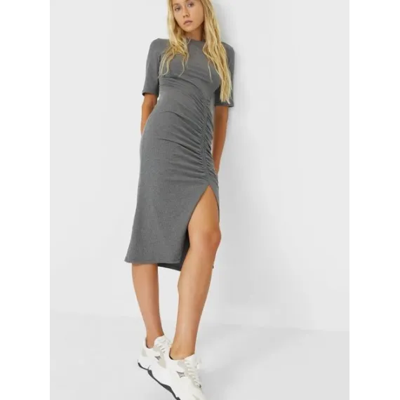 Zenanlaryň köýnegi Stradivarius, Reňk: Çal, Ölçeg: XS