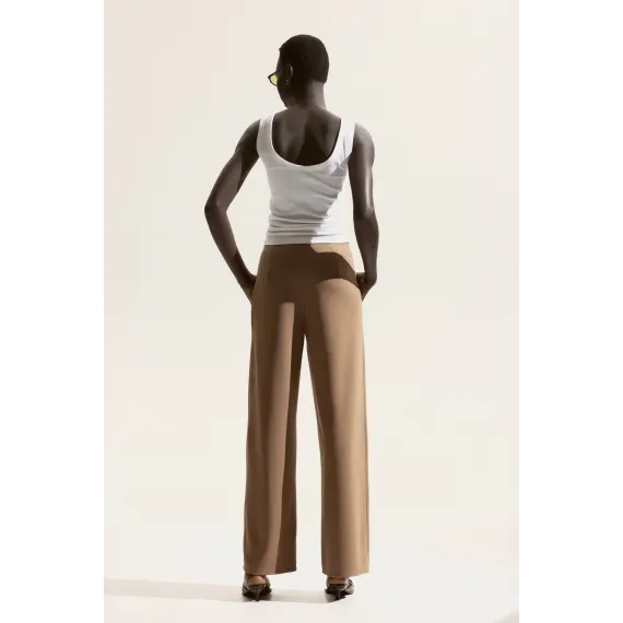 Брюки с пуговицами спереди H&M, Цвет: Коричневый, Размер: XL, изображение 3 - в интернет-магазине Туркменистана Wabrum Брюки с пуговицами спереди H&M, Цвет: Коричневый, Размер: XL, изображение 3