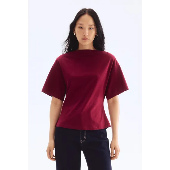 Верх с лодочкой и хлопком H&M, Цвет: Бордовый, Размер: XL, изображение 2 - в интернет-магазине Туркменистана Wabrum Верх с лодочкой и хлопком H&M, Цвет: Бордовый, Размер: XL, изображение 2