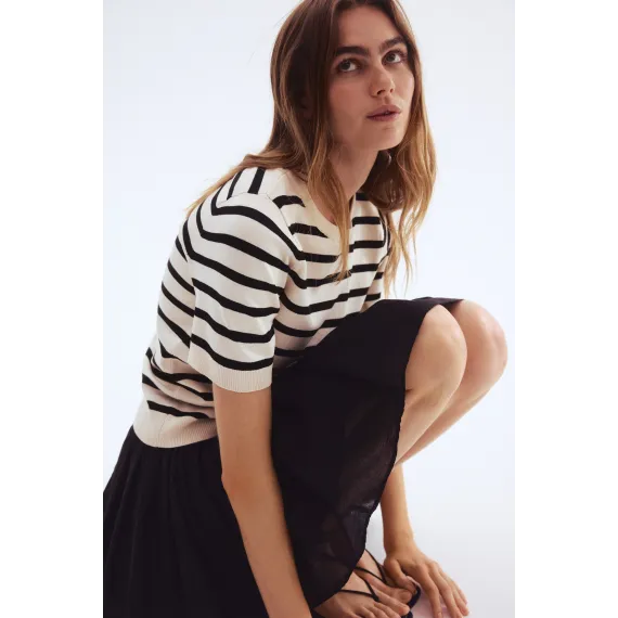 Топ трикотажный тонкий H&M, Цвет: Бежевый, Размер: L, изображение 3 - в интернет-магазине Туркменистана Wabrum Топ трикотажный тонкий H&M, Цвет: Бежевый, Размер: L, изображение 3