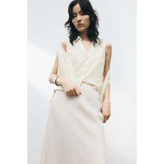 Гольф безрукавный из смесового льна H&M, Цвет: Бежевый, Размер: M, изображение 2 - в интернет-магазине Туркменистана Wabrum Гольф безрукавный из смесового льна H&M, Цвет: Бежевый, Размер: M, изображение 2