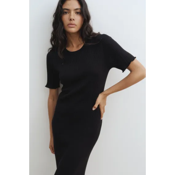 Платье футболка с резиновой вязкой H&M, Цвет: Черный, Размер: XL, изображение 4 - в интернет-магазине Туркменистана Wabrum Платье футболка с резиновой вязкой H&M, Цвет: Черный, Размер: XL, изображение 4