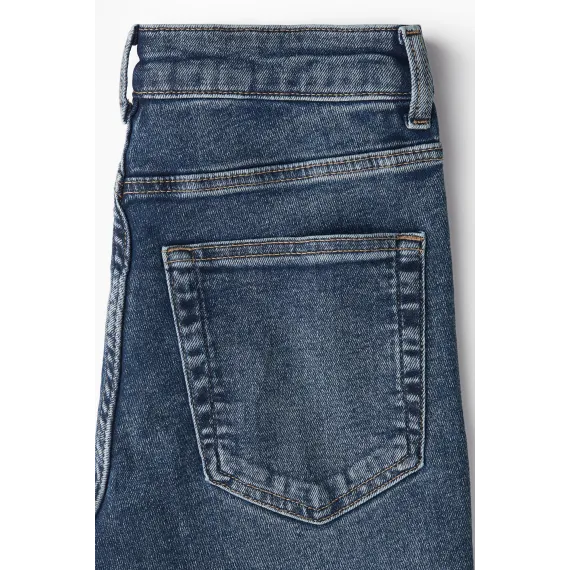 Джинсы фларед высокие H&M, Цвет: Синий, Размер: 48, изображение 7 - в интернет-магазине Туркменистана Wabrum Джинсы фларед высокие H&M, Цвет: Синий, Размер: 48, изображение 7