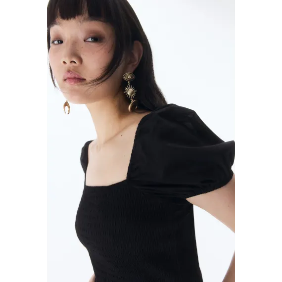 Платье с пышными рукавами и хлопком H&M, Цвет: Черный, Размер: L, изображение 2 - в интернет-магазине Туркменистана Wabrum Платье с пышными рукавами и хлопком H&M, Цвет: Черный, Размер: L, изображение 2